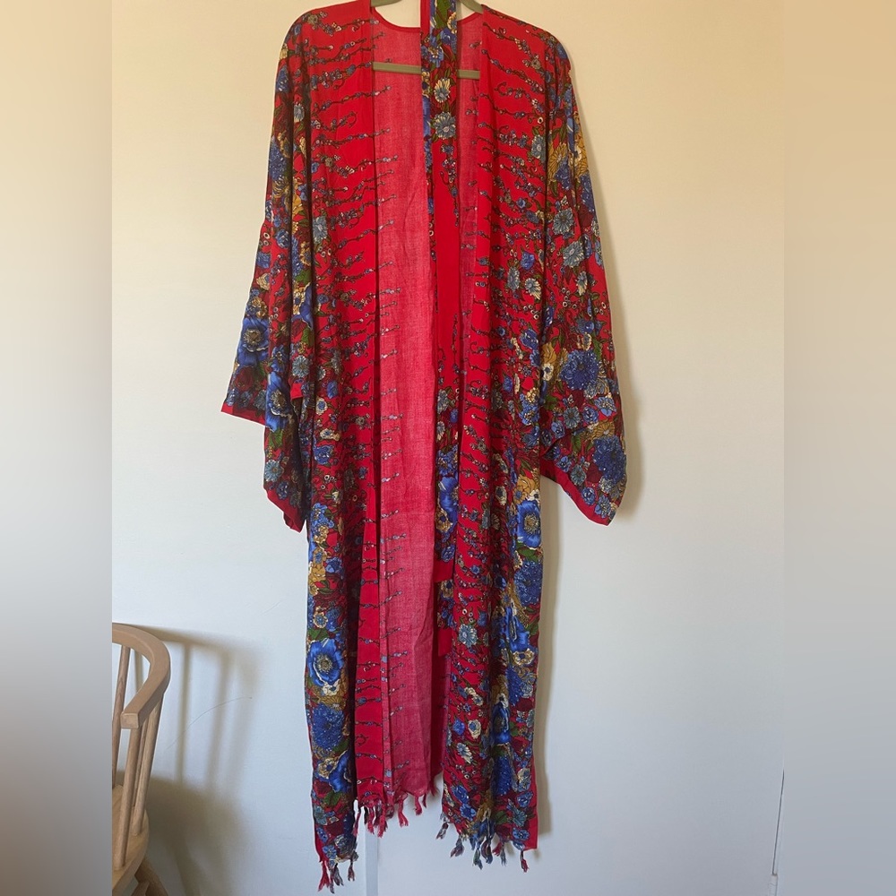 Vibrant Floral Kimono Blouse in Red and Blue
